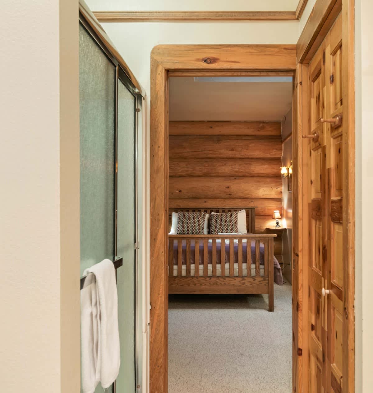 Bedroom with Queen Bed