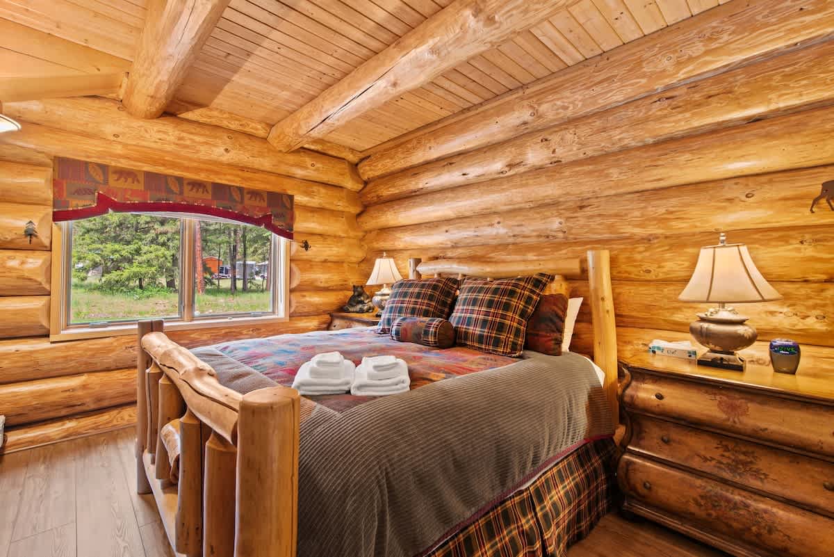 King Bedroom